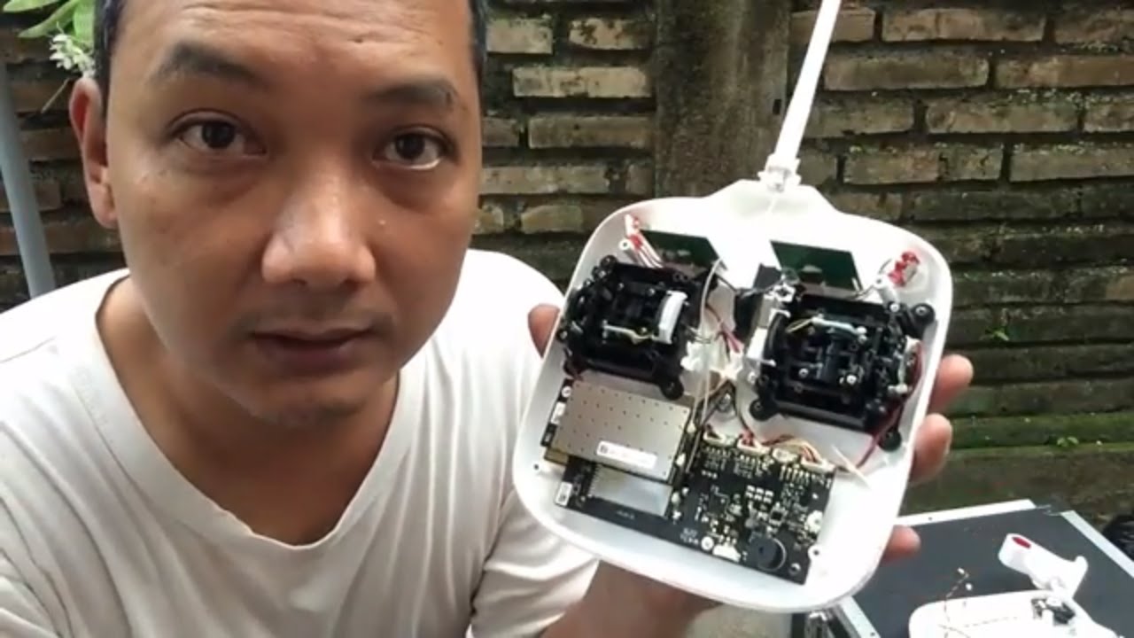 VLOG14 Bedah Remote / Transmitter DJI Phantom 3 Standard - Bongkar Antena, Frekuensi, Booster ArgTek