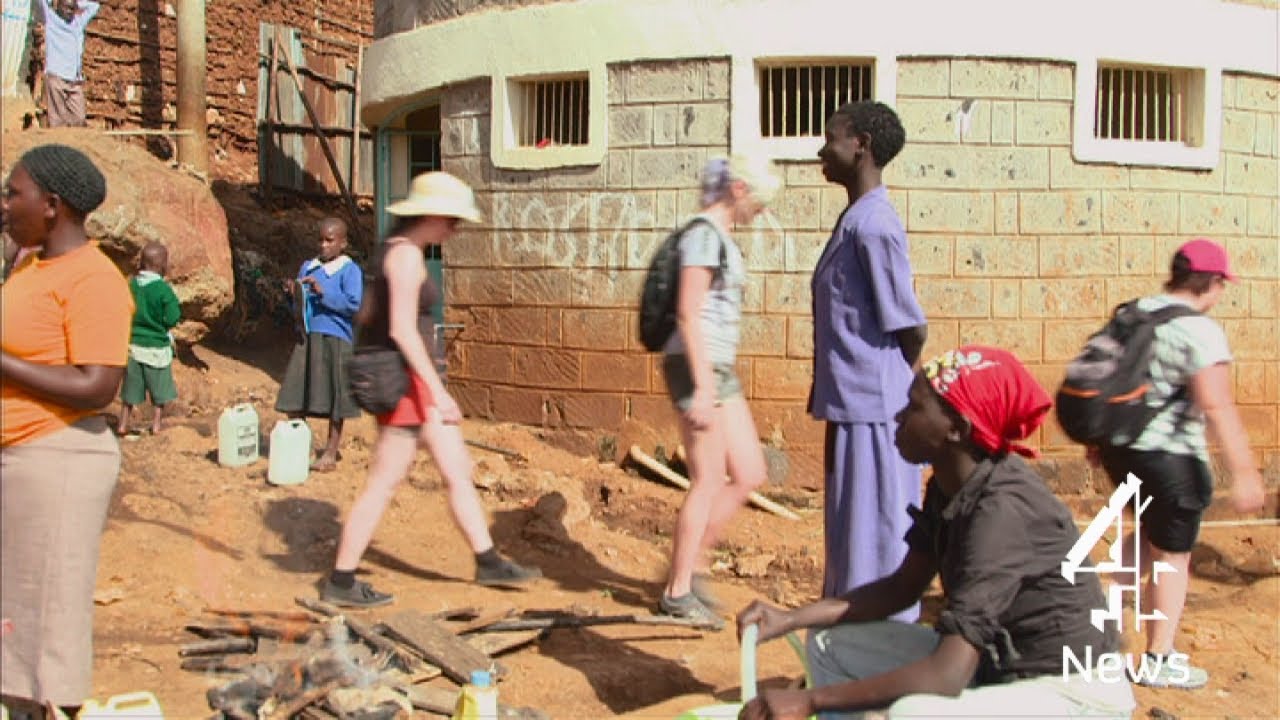 On tour with the slum tourists in Kenya