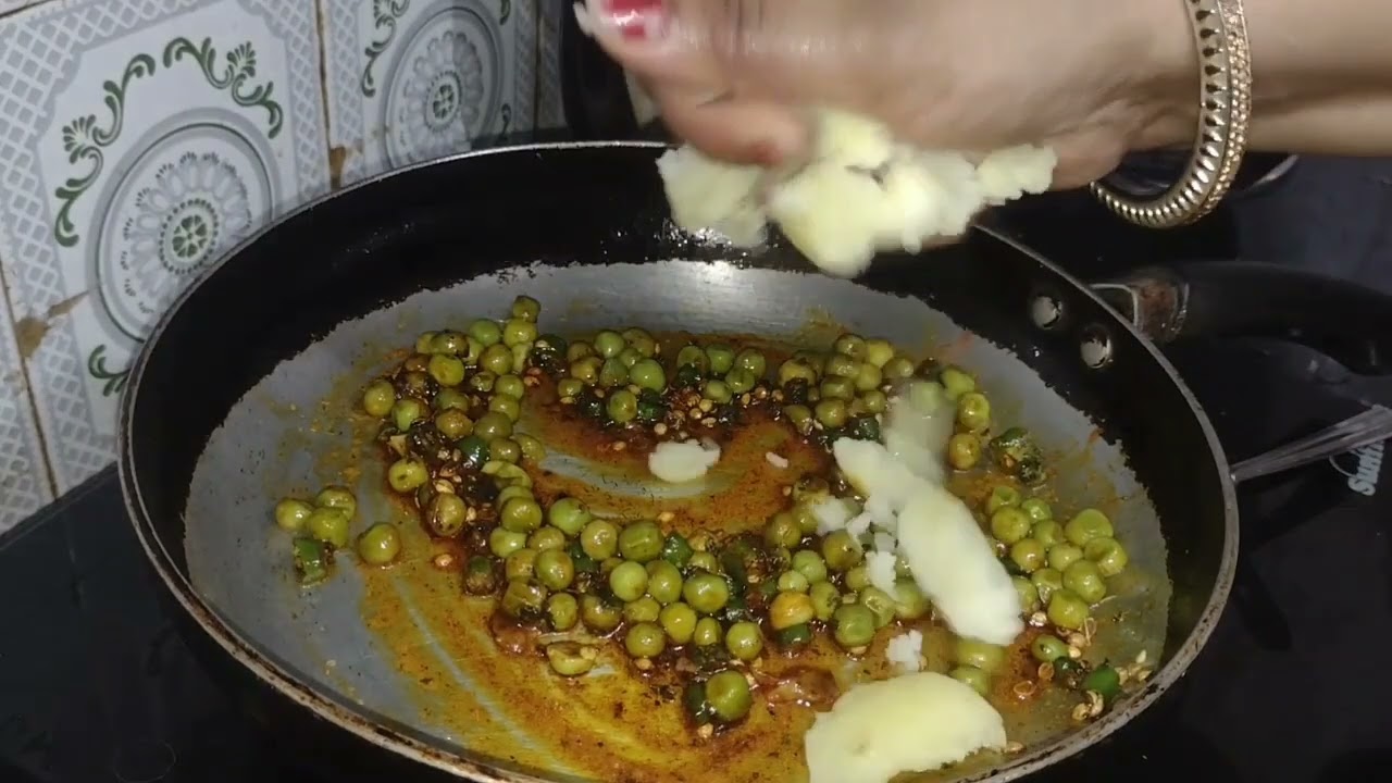 होली पर आप जरूर बनाए आलू और मटर से बनने वाले टेस्टी‌ स्नैक्स एक बार खाओगे बार बारबनोगे |