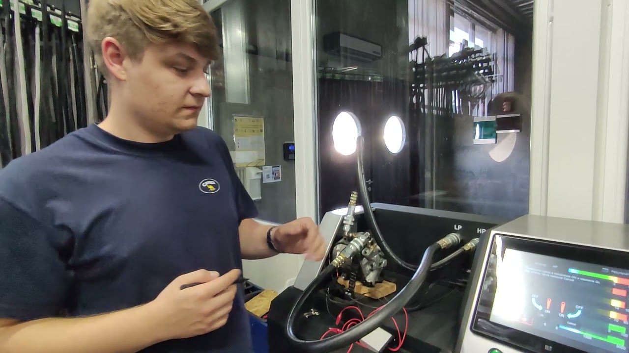 Diagnostics of AC compressor using test bench MS111