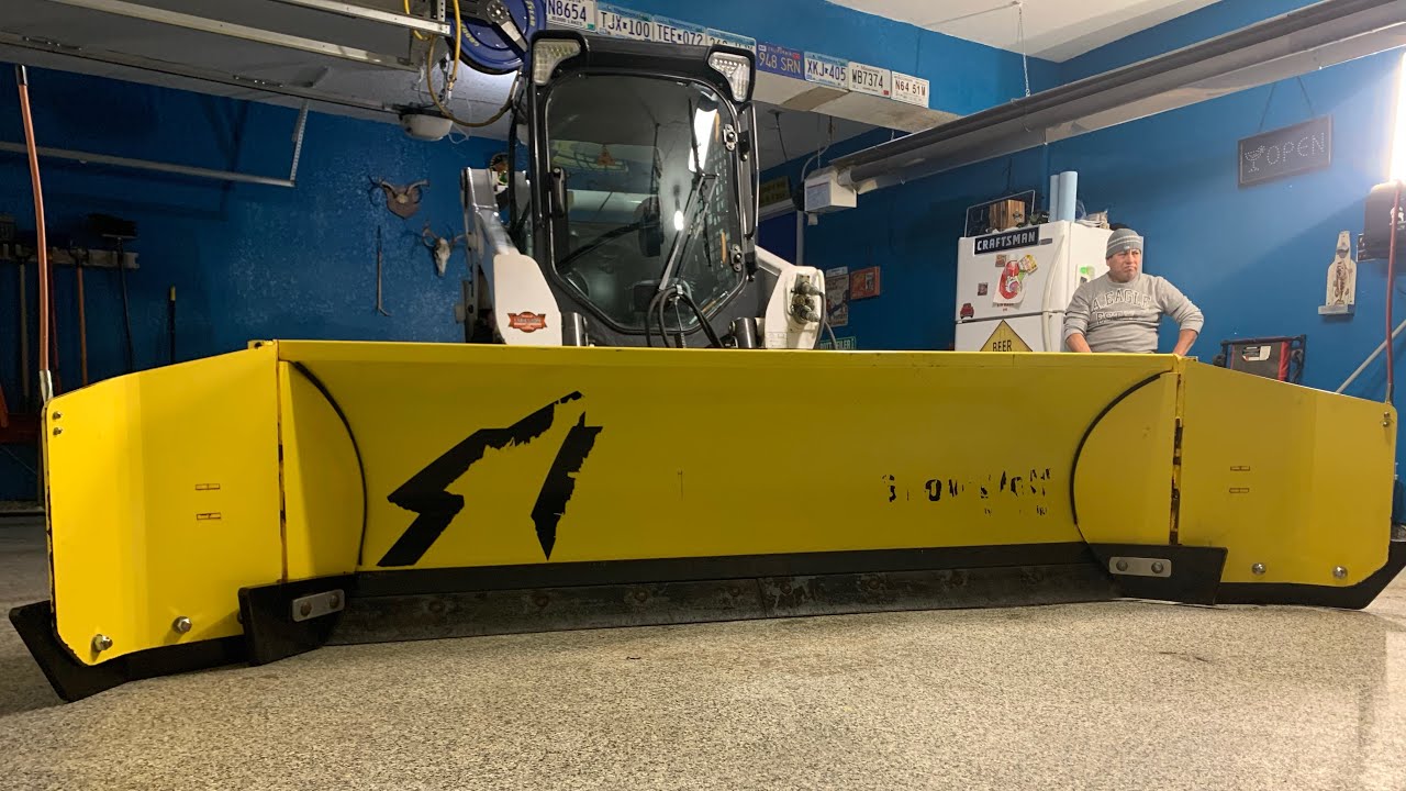 Plowing with Snow Wolf Quattro plow
