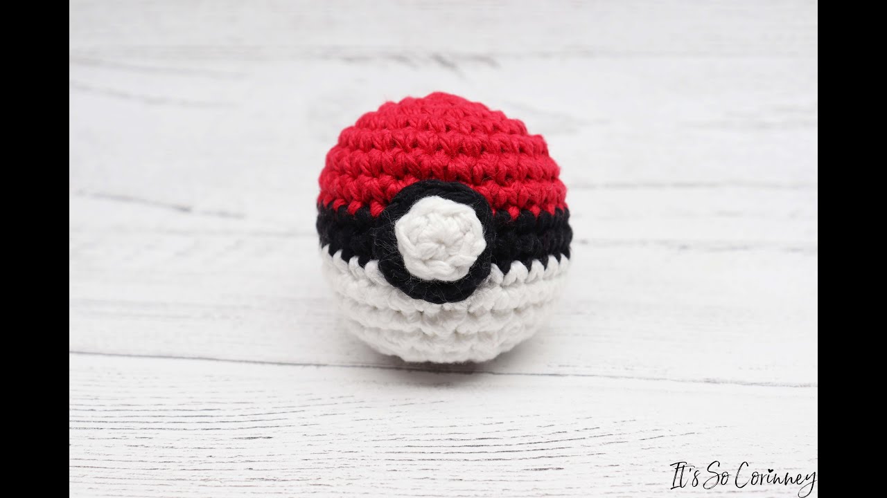 Crochet Pokemon Ball Amigurumi