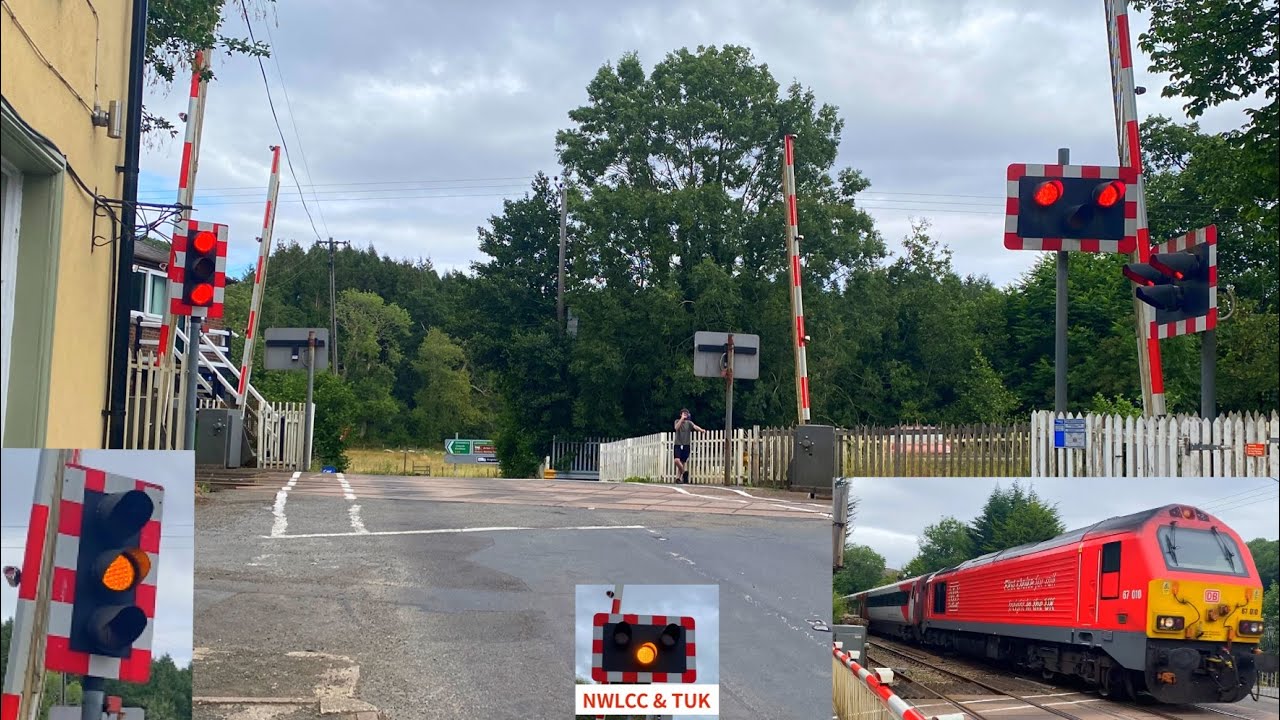 Rare Vertical Traffic Light Wigwag at Marshbrook Level Crossing, Shropshire