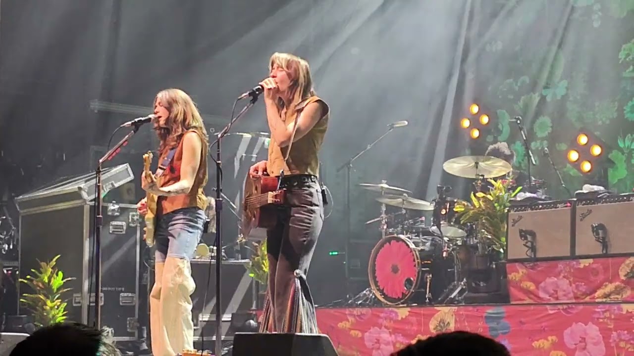 Larkin Poe - Blue Ridge Mountains - 02 Academy - Glasgow - 18/10/25