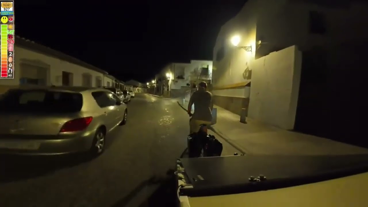 Wie man den Fahrradwohnwagen nicht parkt wenn ein Sturm heranzieht!