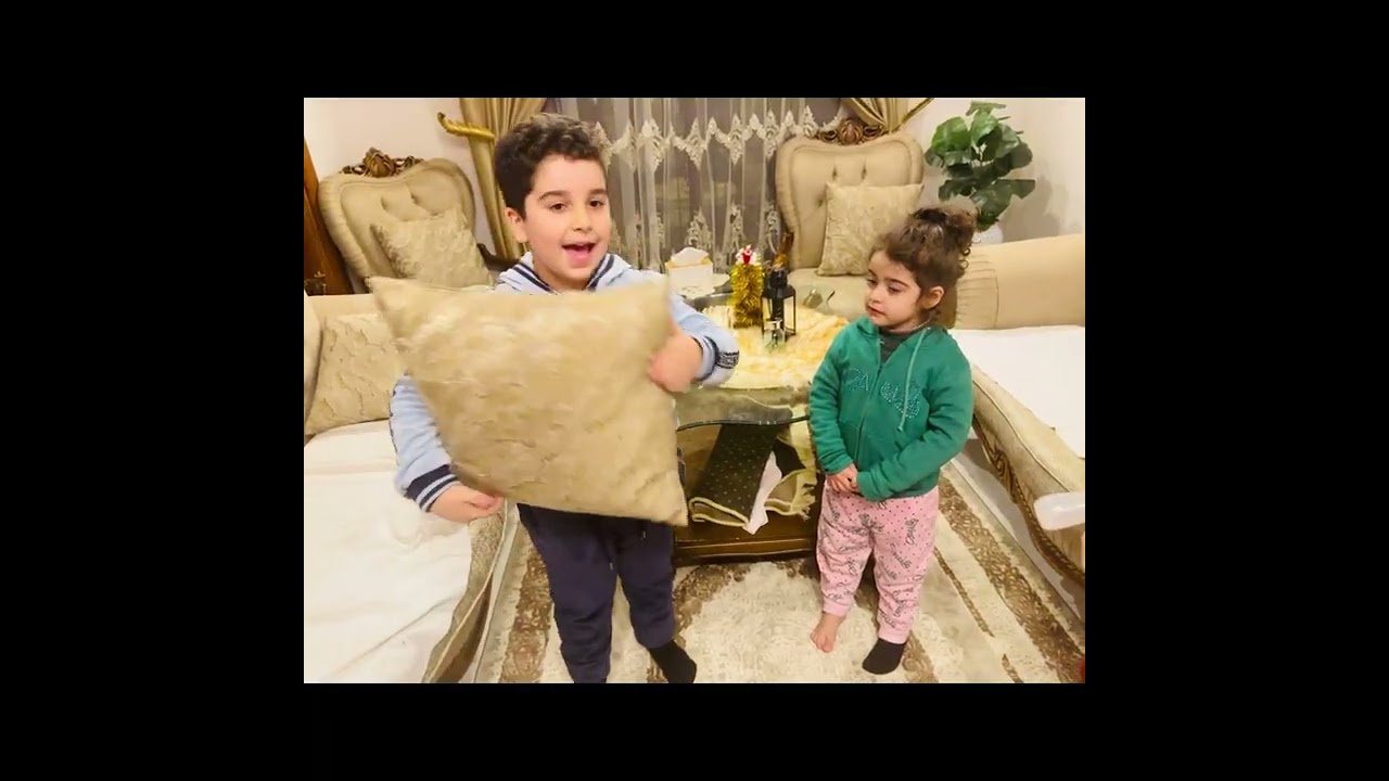 كنا عم نلعب فجأة أجى الزومبي على البيت 👹👺￼