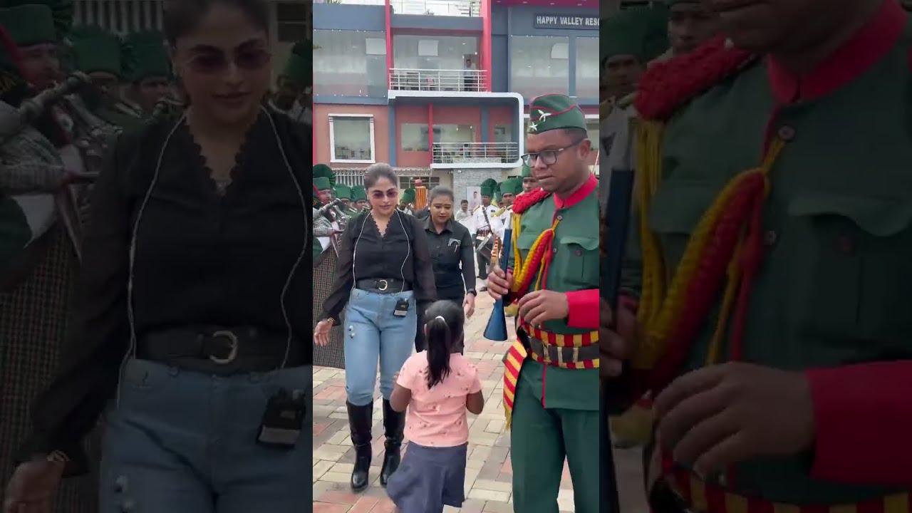 আজ ওয়াটার ভ্যালি পার্ক বিরাতে ওপেনিং এ,এই প্রথম বার ব্যান্ড এর সাথে হাটলাম 😍♥