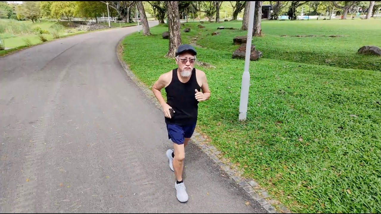 Jogging with Neo , a good companion.