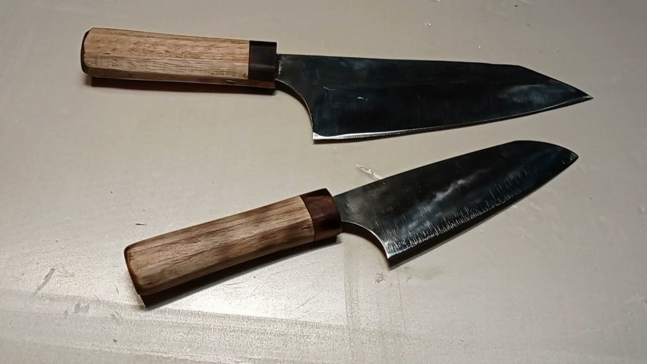 Forger 2 couteaux de cuisine type japonais à partir d'une scie circulaire