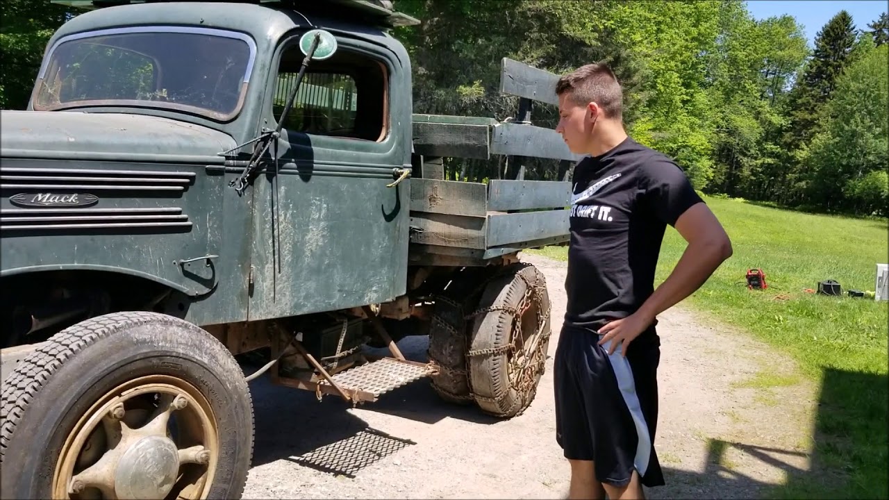 1939 Mack Truck