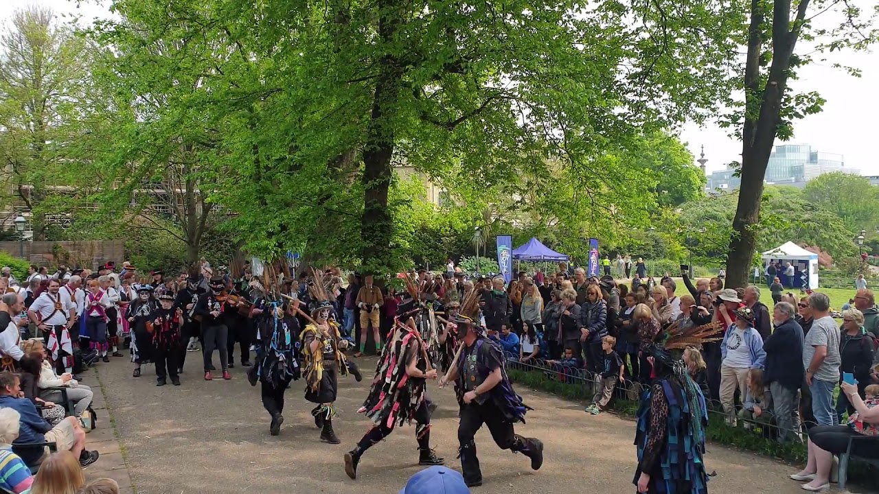 Armaleggan dance Up The Hurst