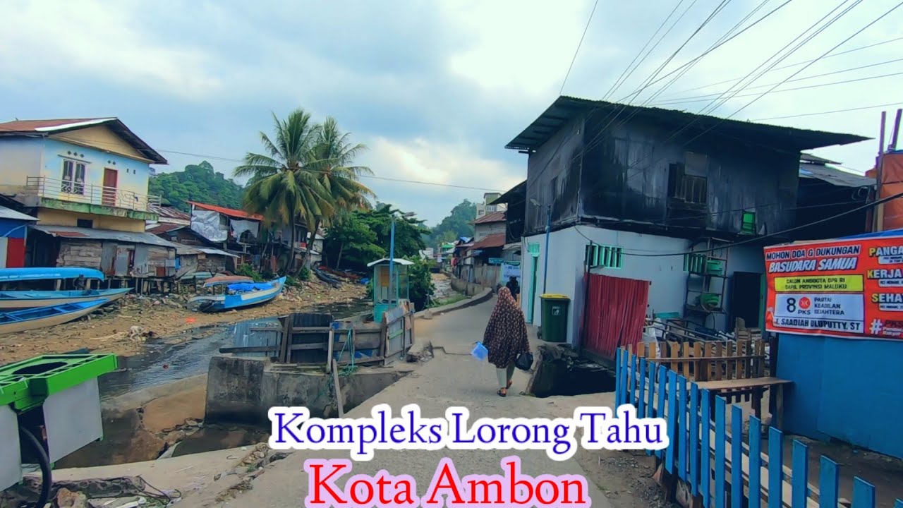 Ambon hari ini. Suasana di kompleks Lorong tahu Batu Mera Kota Ambon.