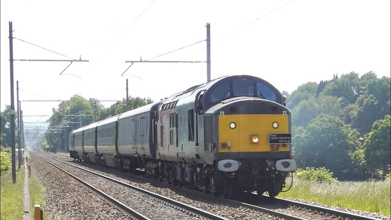 37510 ‘Orion’ GROWLS up the lickey - *1st HST for storage* 5L46 - Vigo Bridge - 07/06/23