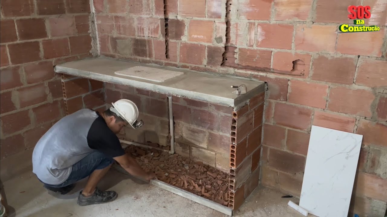 Pia barata com tijolo virou FEBRE na construção