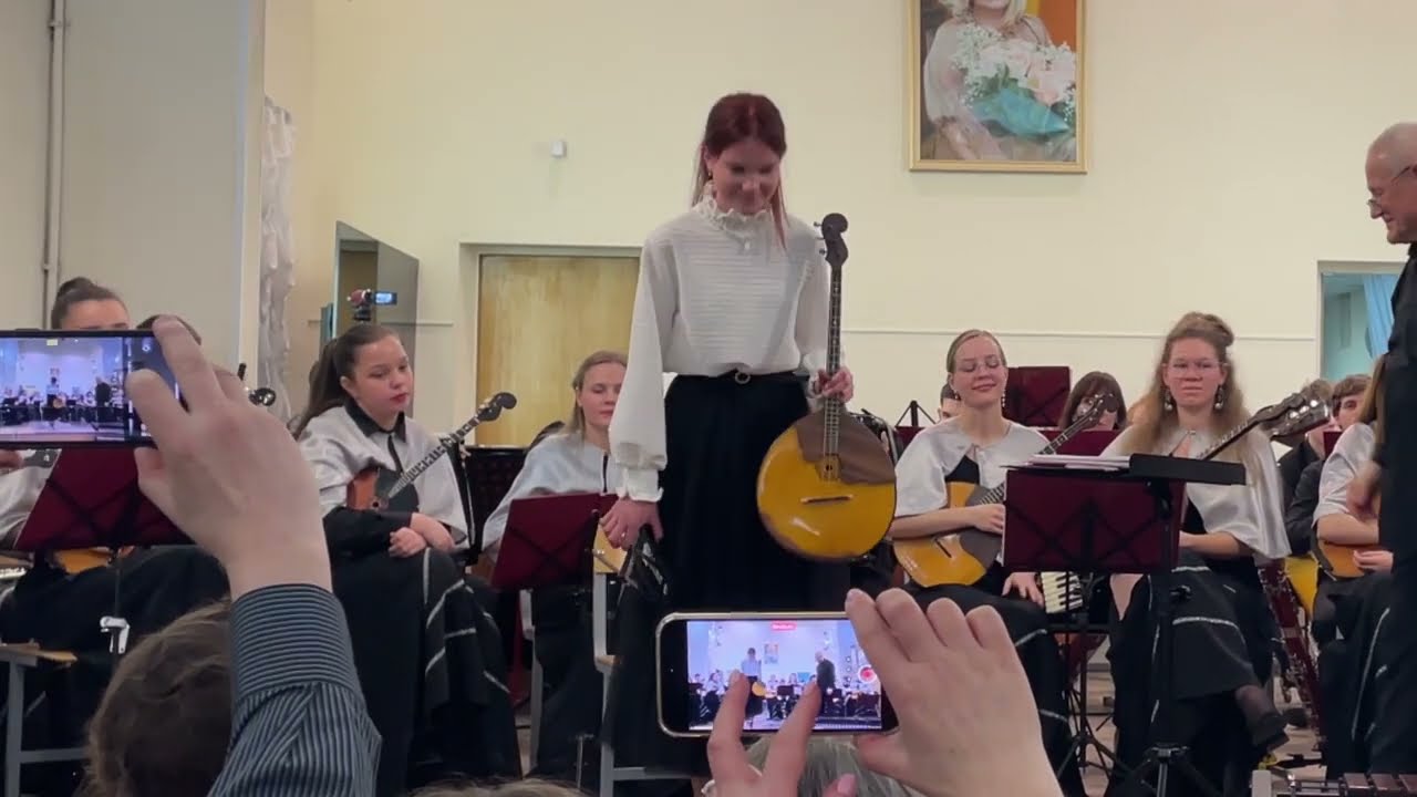 Б. Фомин – В. Городовская  «Под окном черёмуха колышится»