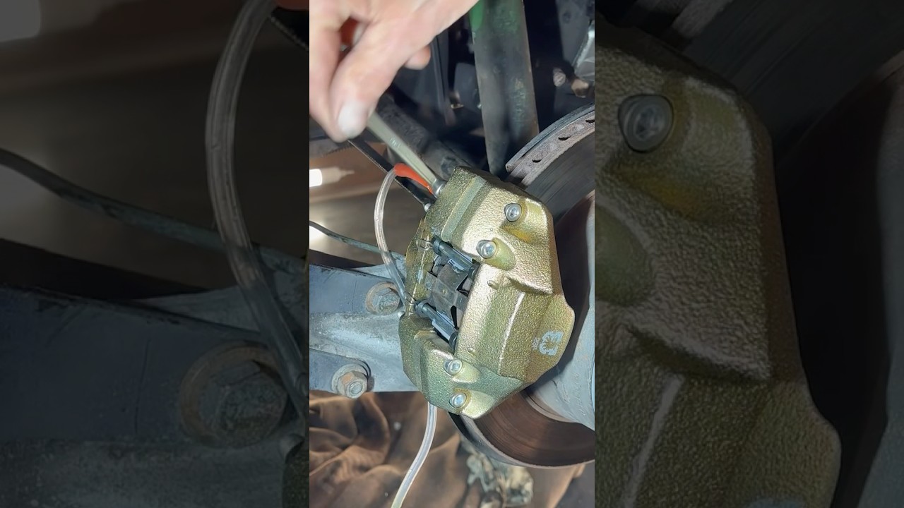 Bremsen entlüften einfach #shorts #car #autowerkstatt #porsche911sc #youtubeshorts