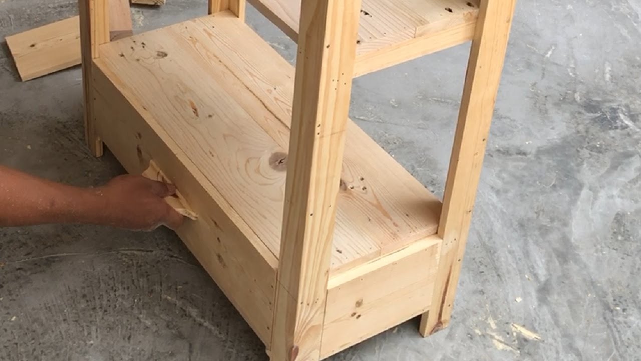 Clever Handbag Display & Storage Ideas // How to Building Wooden Handbag Display Stand - DIY