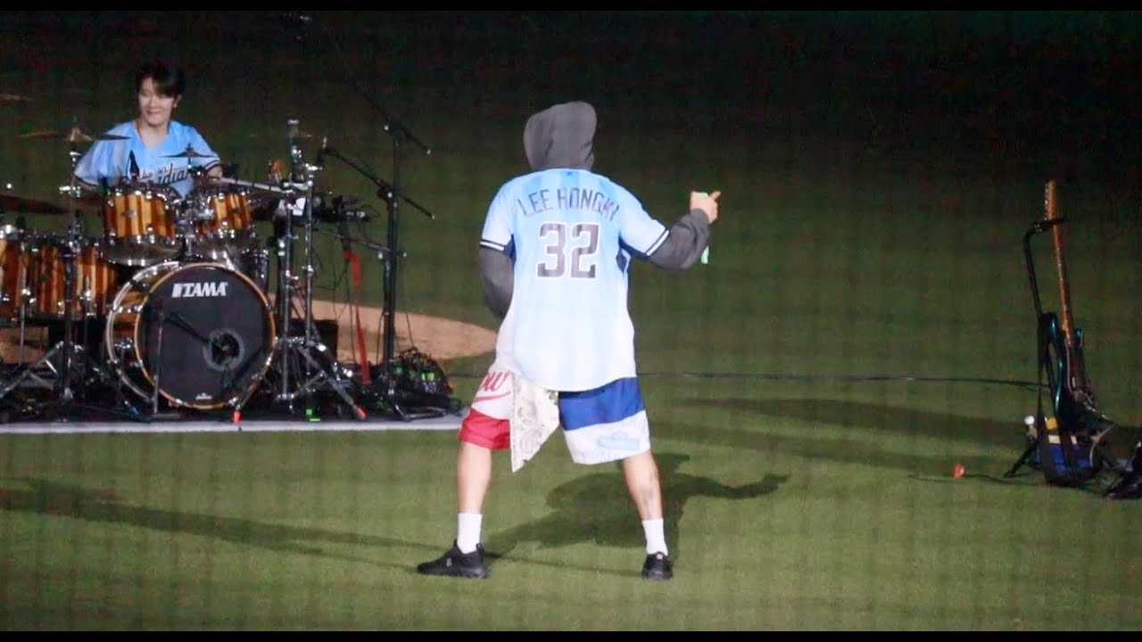 FTIsland - AQUA 悍將中學 賽後演唱會 #台北大巨蛋 #李洪基 #이홍기 #富邦悍將 #演唱會 #aqua #ftisland