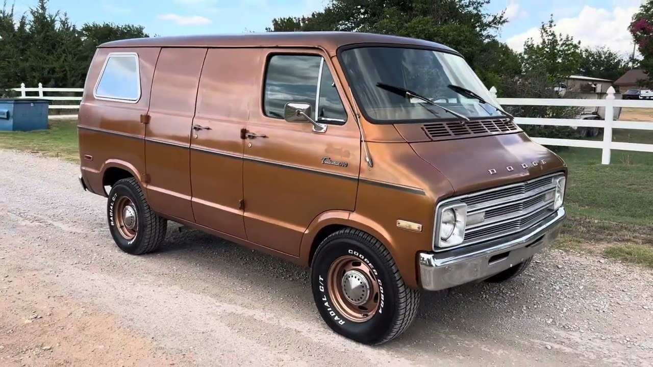 1977 Dodge Street Van Tradesman 100 Shorty