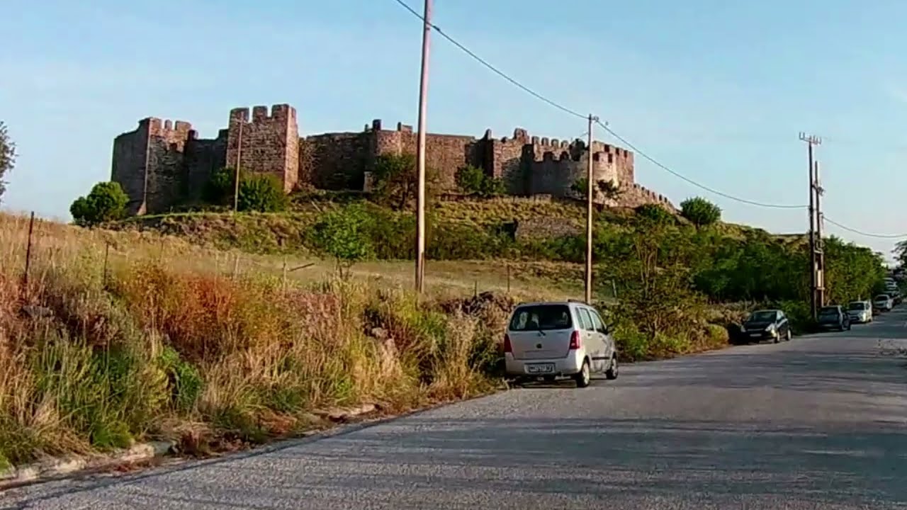 Molivos Harbor to the Castle of Molivos
