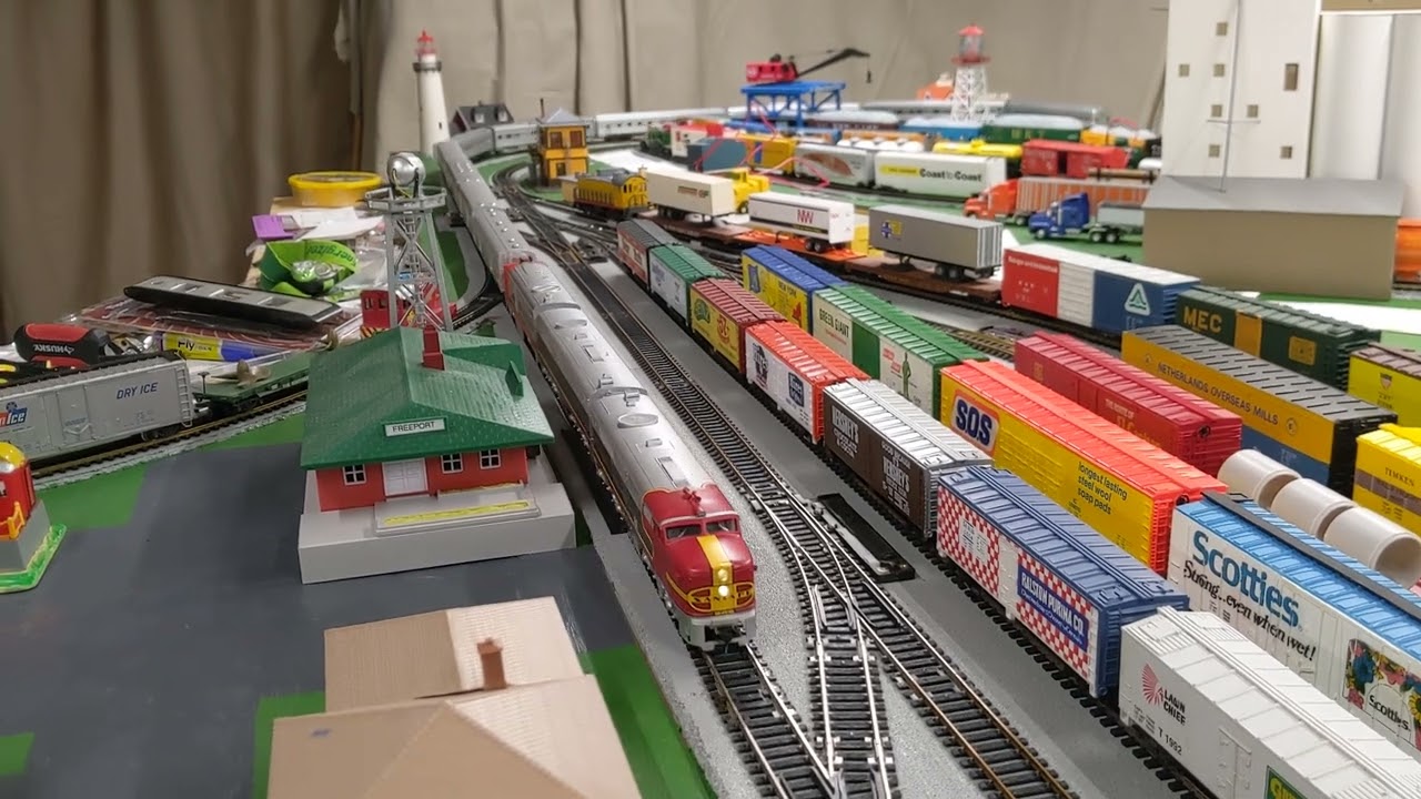 Alco PA/PB/PA Santa Fe Passenger Train