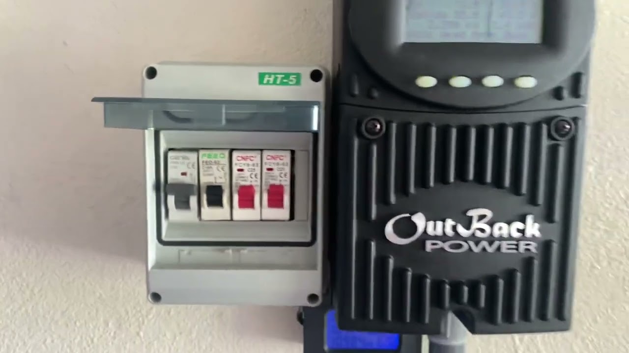 Controlador de carga OutBack  placas Solares