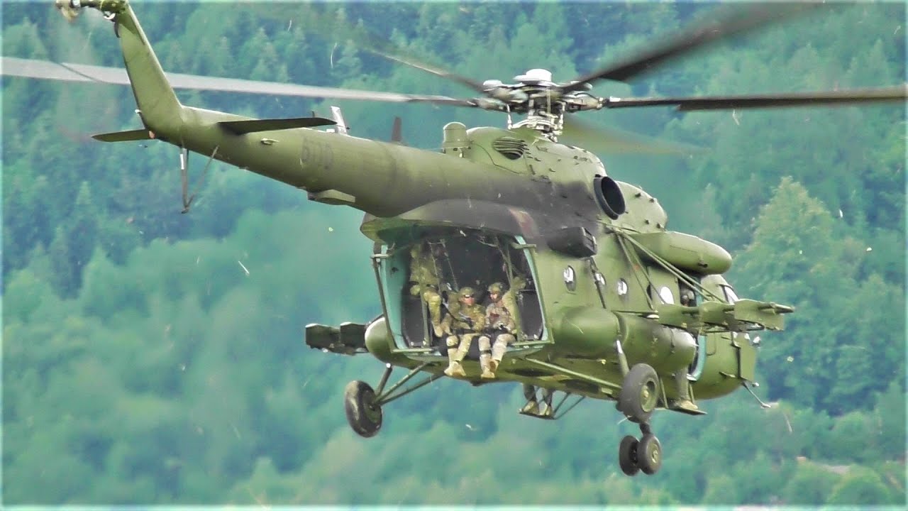 Próba i start śmigłowca Mi-17.