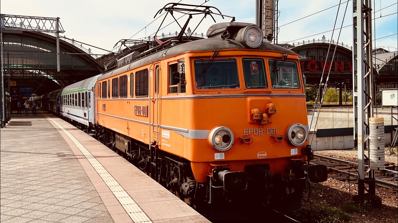 Szklarska Poręba Górna - Warszawa Centralna z okna TLK Orzeszkowa 2022r