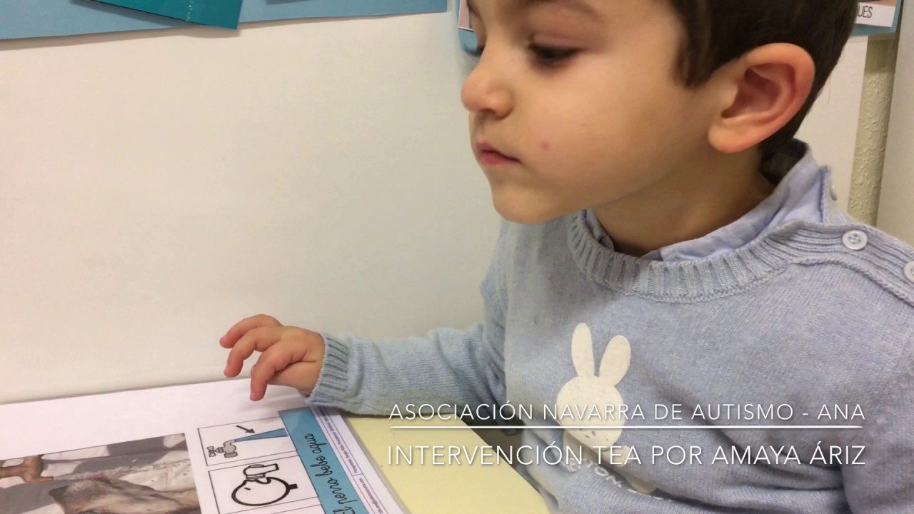 Leer pictos y construir frases en niños con autismo