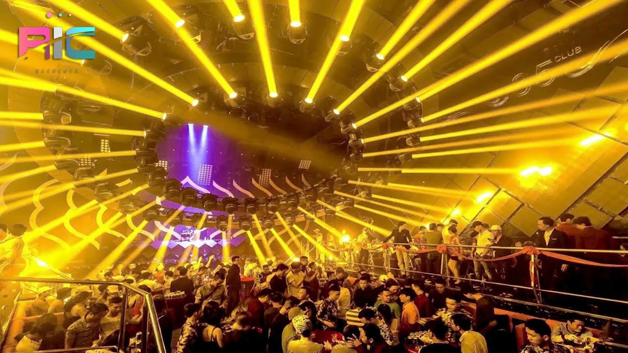 🎵👅RiC-Remix👅🎵Nonstop 2023🥁💃Happy New Year 2024 🎆🌟 LAY Remix in Club Club🎵🕺Vailerng Vip 2023 and 2024