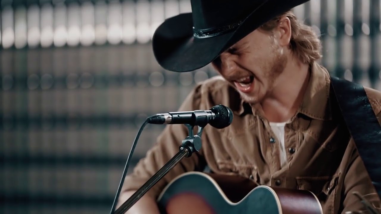 Brewery Session &ndash; Colter Wall   'Kate McCannon'
