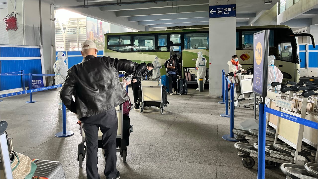 28-Day Quarantine Life in China | Day 1: From the Airport to the Quarantine Hotel｜Shanghai｜2022 回国隔离