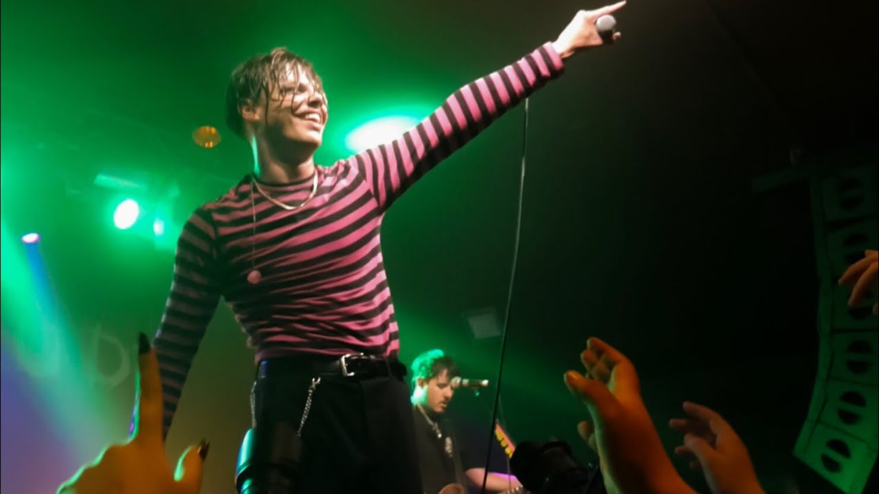 YUNGBLUD - Ariana Grande, Nirvana, Juice WRLD, Mashup Cover, Live At The Garage, London, 13/09/18