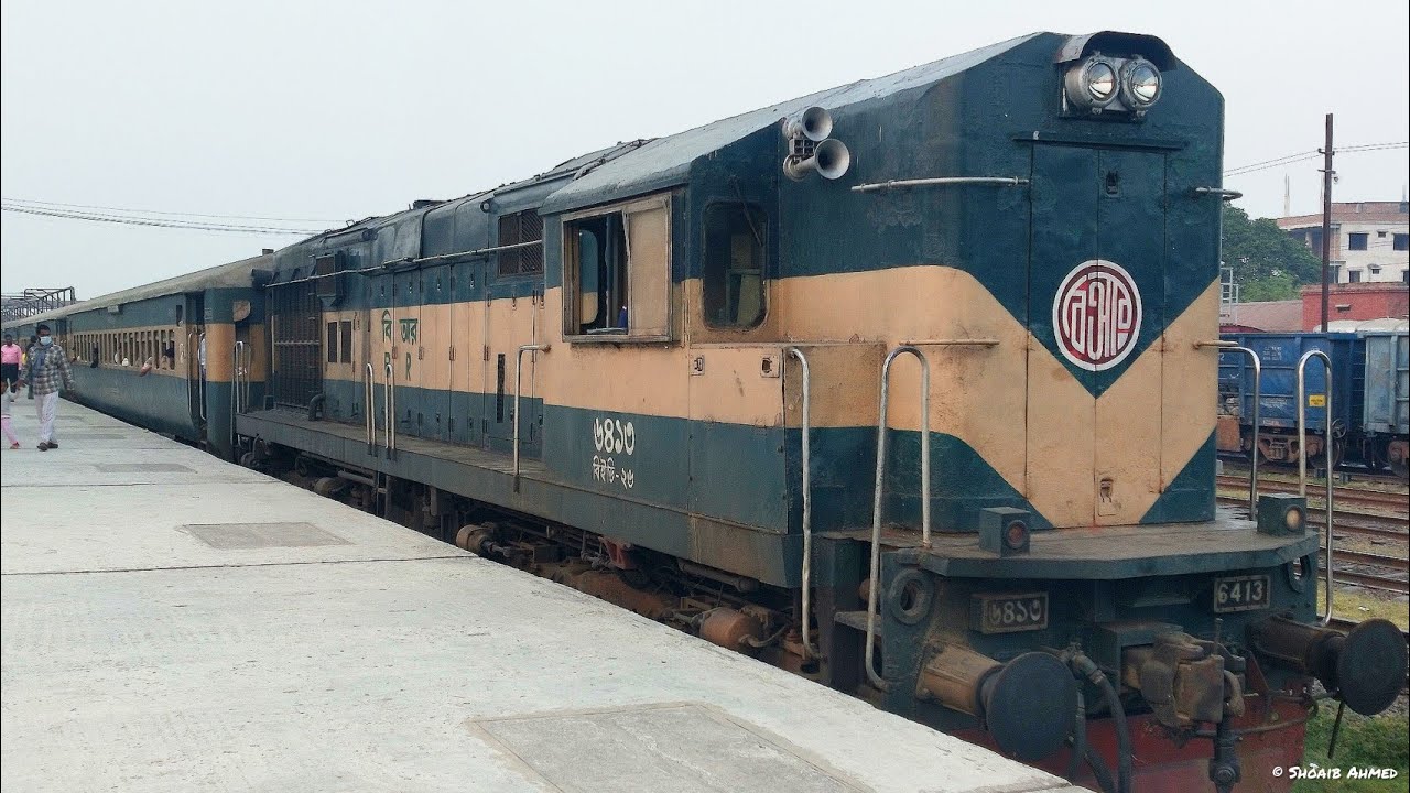 Different types of ALCO & WDM-2B Locomotion on Yard Action