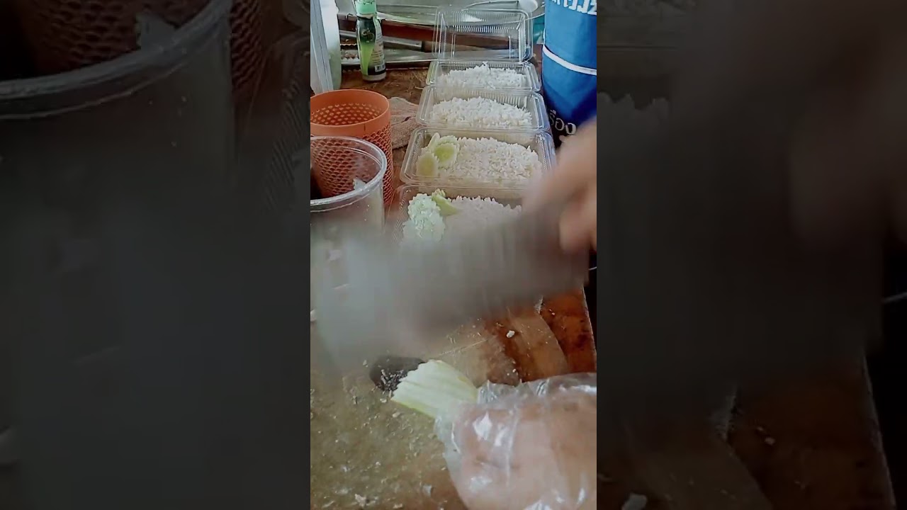 ทำข้าวมันไก่เน้นหนังลูกค้าสั่งมาเจ็ดกล่องค่ะ#ฝากกดติดตามเ้วยนะคะ