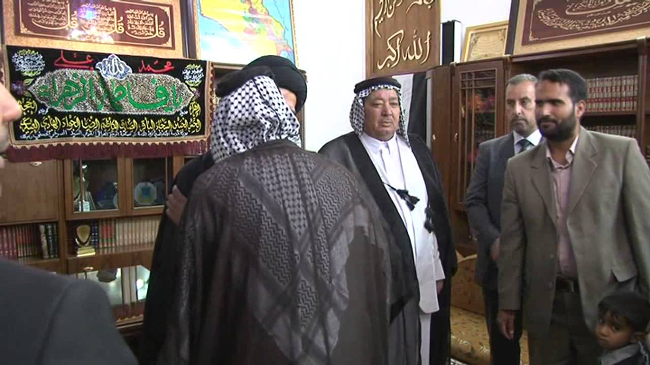 015 شيخ عشيرة البو عيسى ال شبانة الاكرع يتشرفون بزيارة المرجع العراقي العربي في 5-4-2013