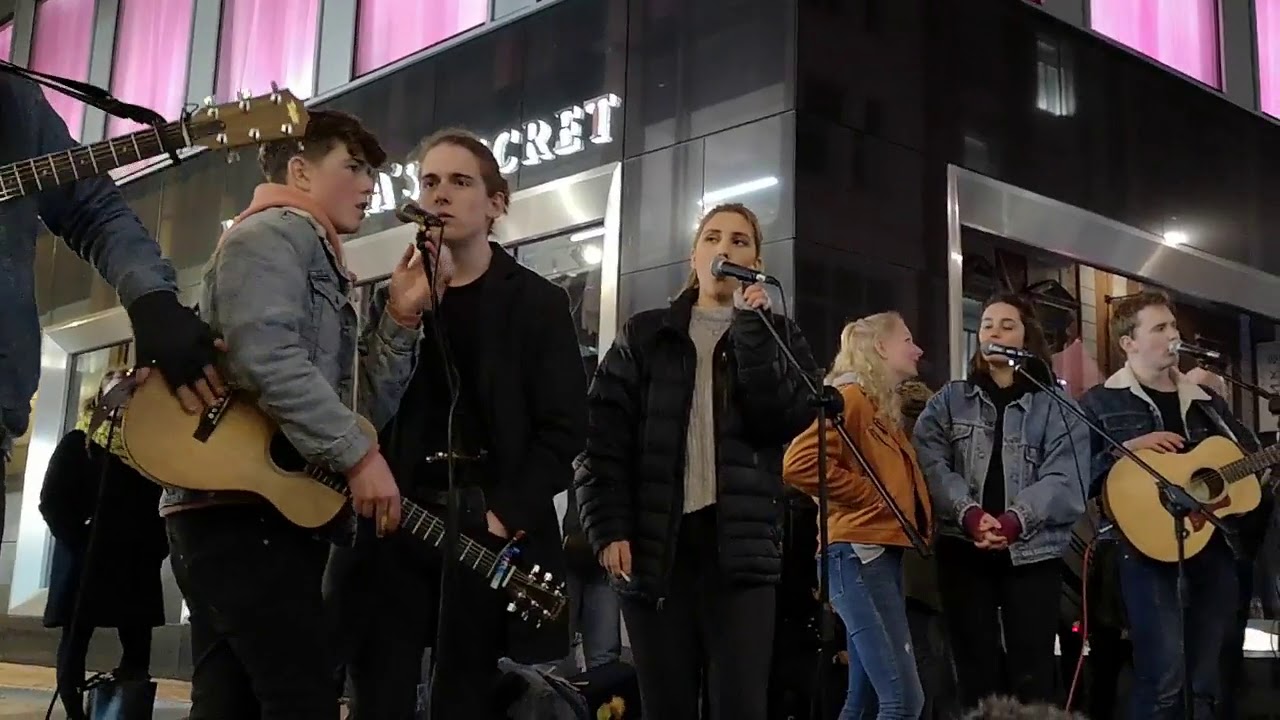 DCT Buskers impromptu jam (part 9) Someone You Loved