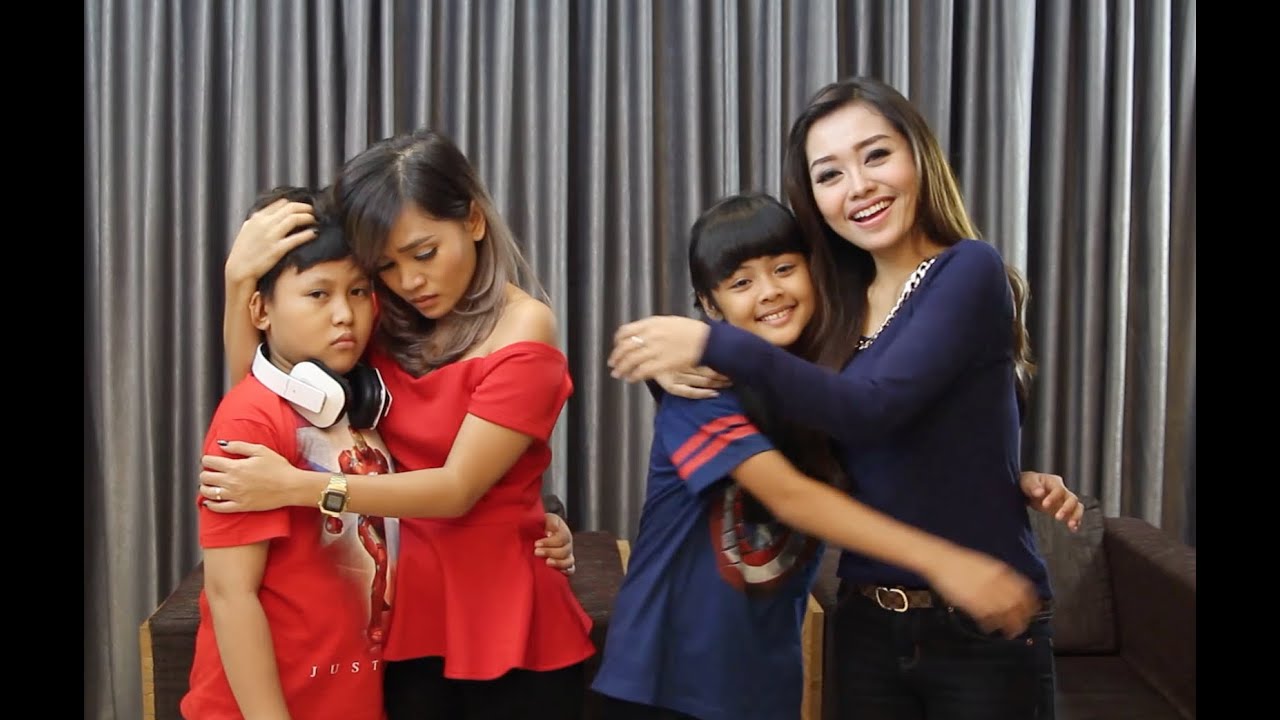 KARENA TV KU JADI TAU SEMUA - Nadya Rafika, Rachel Goddard, & Koharo (Musical)