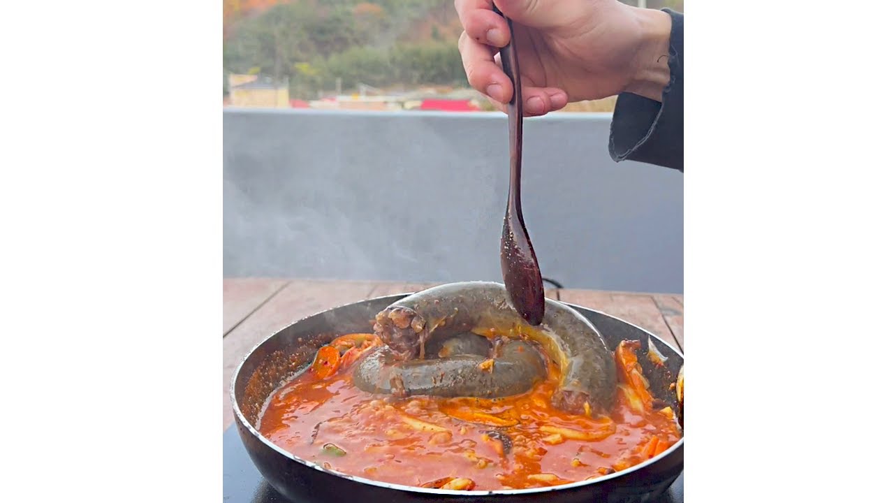 Sundae bokkeum Stir-fried Korean black sausage