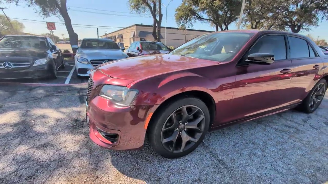 2020 Chrysler 300