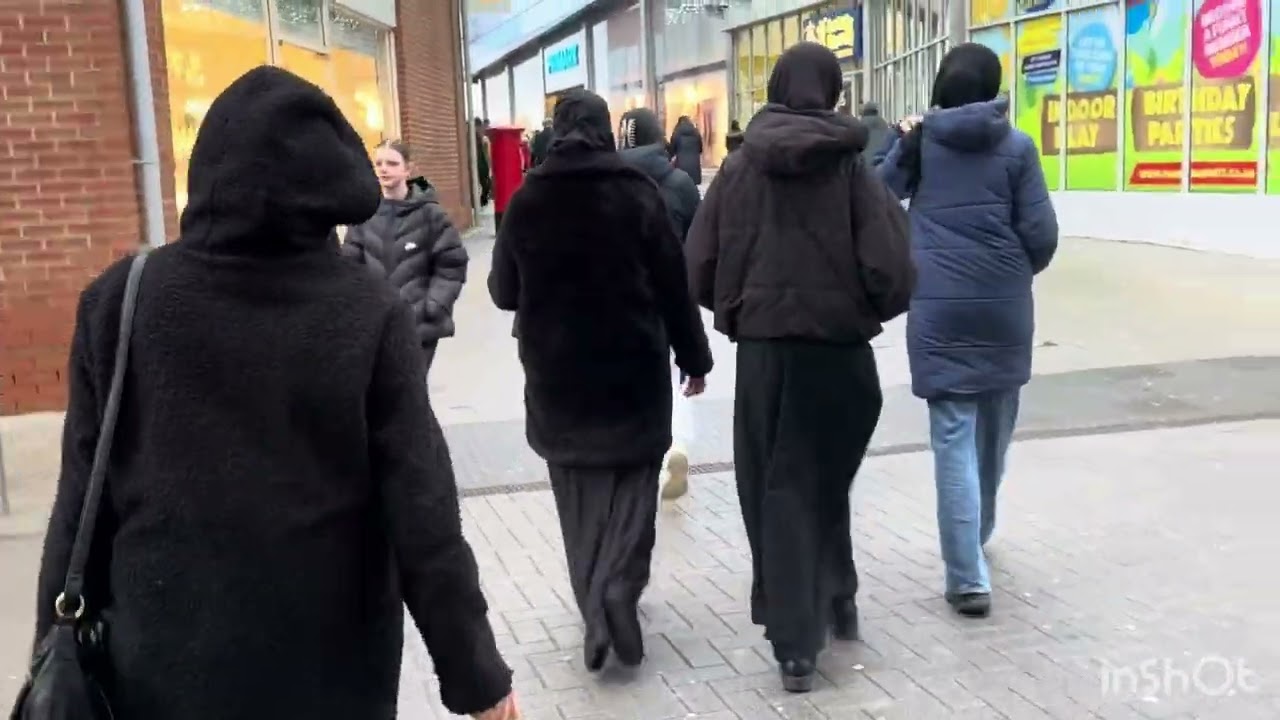 West Bromwich Shopping Centre #shopping #westbromwich #punjabi