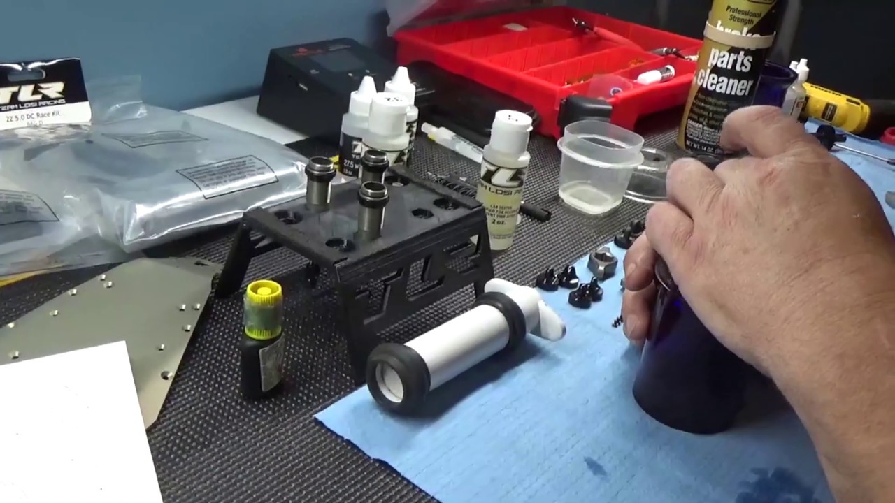 TLR 5.0 Shock Build team driver Joe Ellis #DriveTLR #rcvitals  #racertillidie  #winorlearnneverlose
