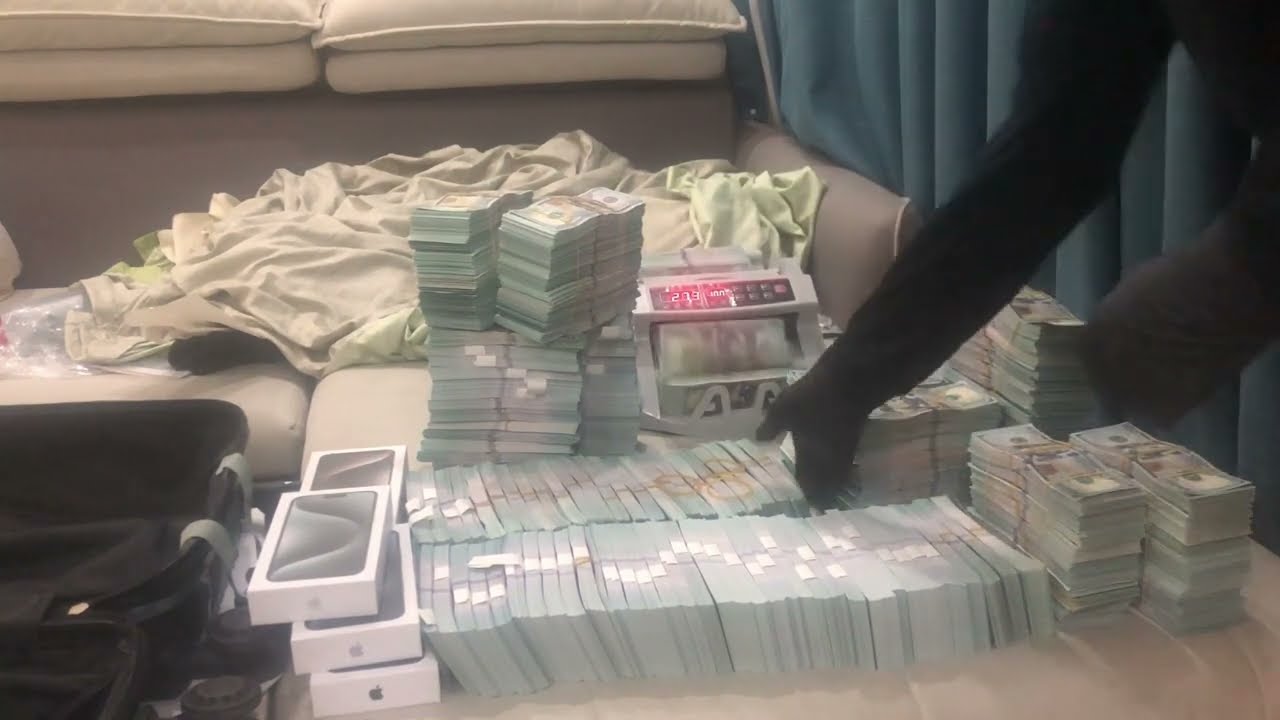 Great Count 2 Million Dollars Cash Money #money #dollar #us #cash #millionaire #million