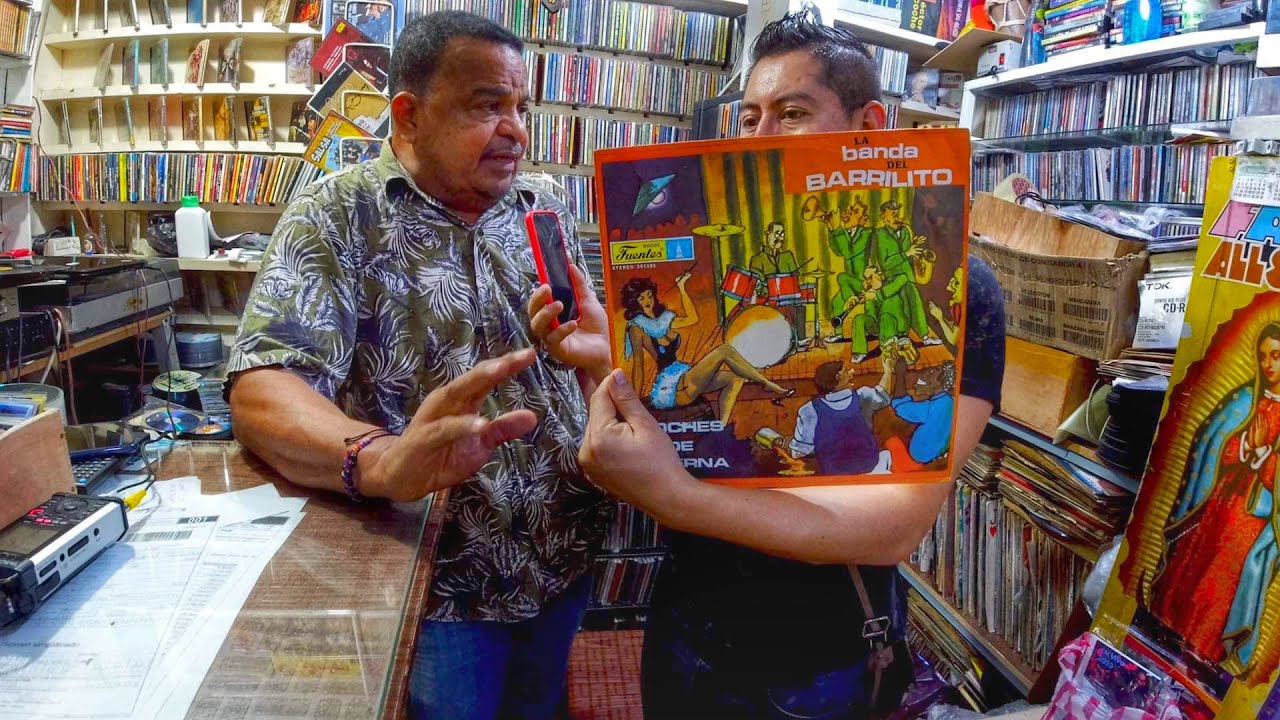 🔥BUSCANDO DISCO DE VINIL Y CUMBIAS EN CARTAGENA DE INDIAS COLOMBIA EL BUNQUE DE LA SALSA