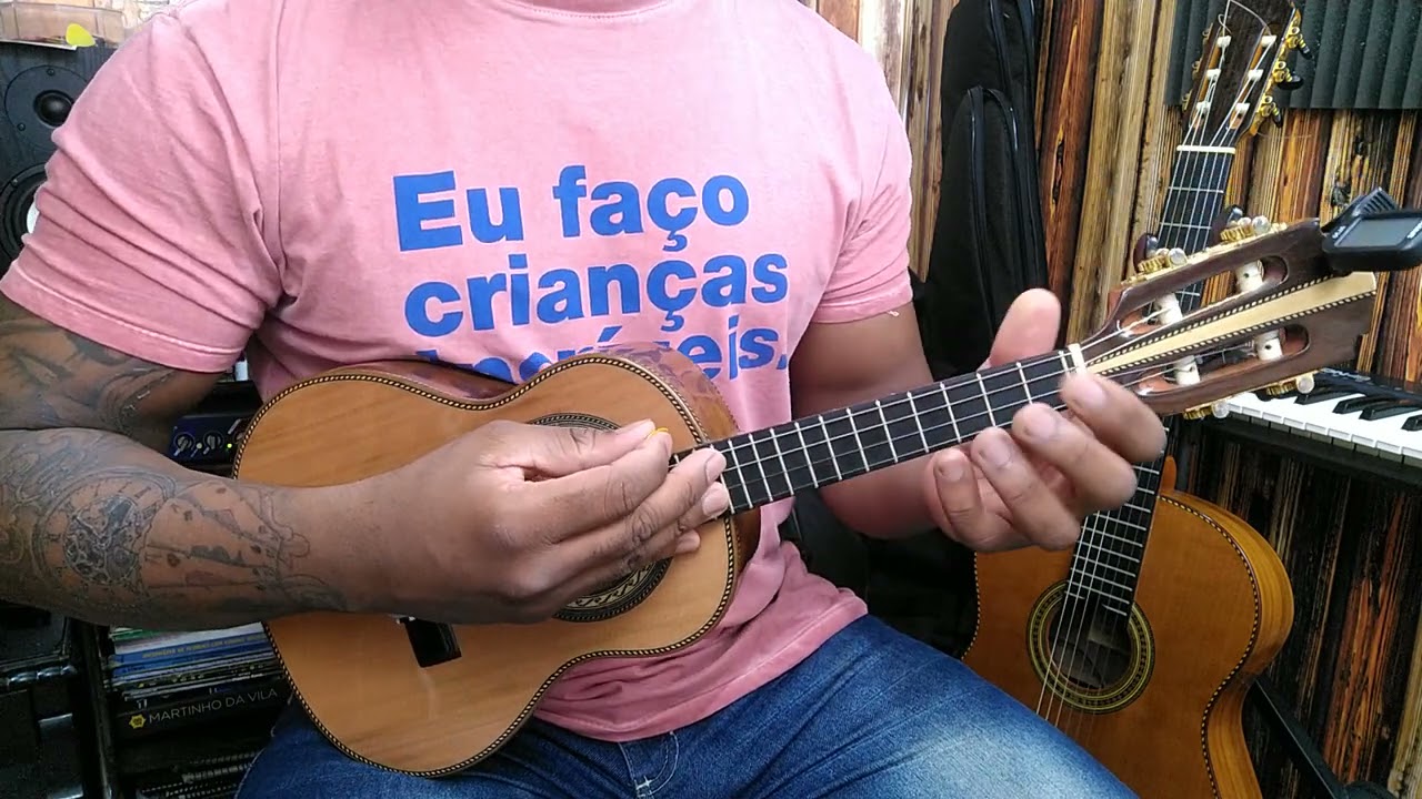APRENDA O GRANDE SUCESSO LUGARES APENAS 4 ACORDES -  PIQUE NOVO  ( AULA DE CAVAQUINHO )