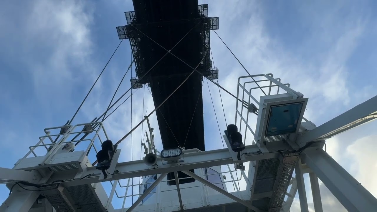 Befahrbare Brücke mit Schwebefähre 01/26