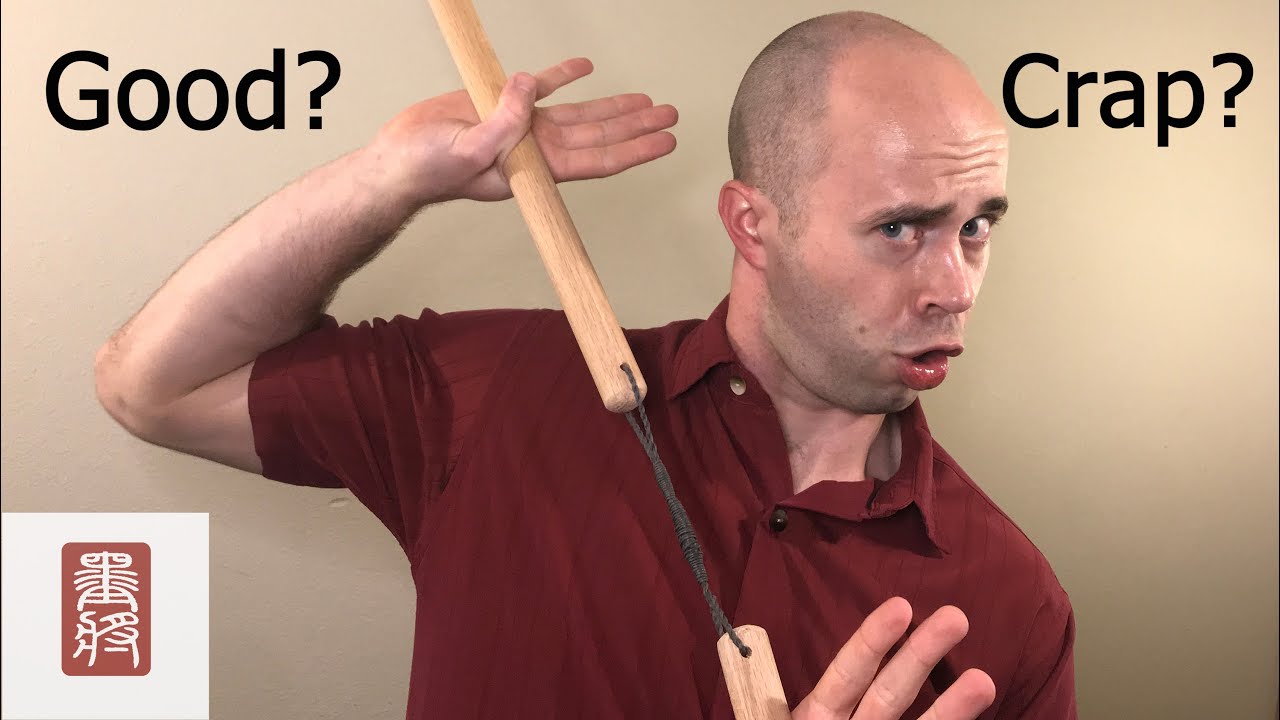 Are Nunchucks / Flails Terrible Weapons? 鏈耞棒真的不好用嗎？(Response to Shadiversity)