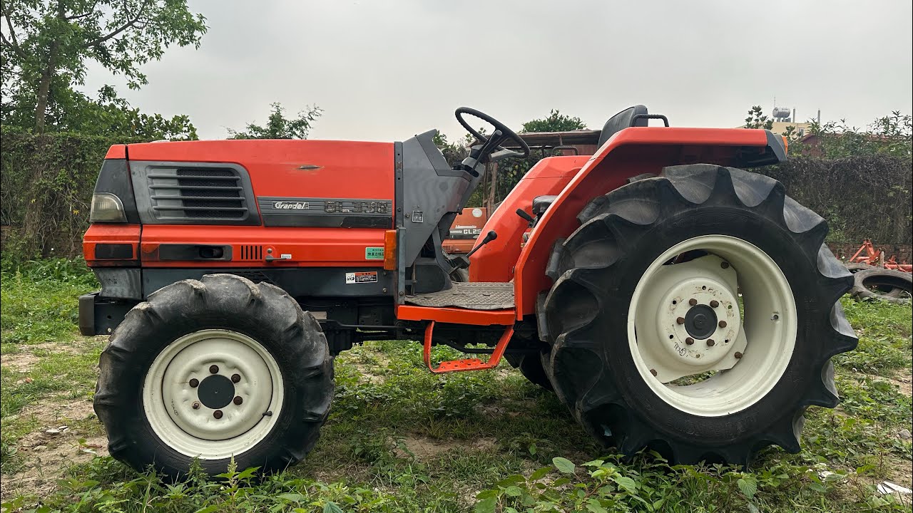 Máy cày bãi.Kubota Gl338,33hp nổ rin 1.647,tua nhanh,côn khô.Máy nguyên bản đẹp xuất sắc