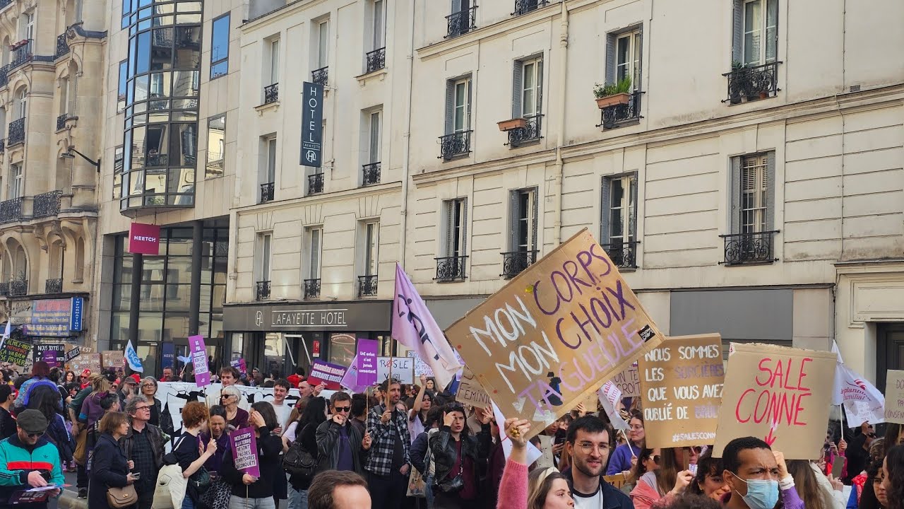 Manifestation f&eacute;ministe 8 mars Paris Direct