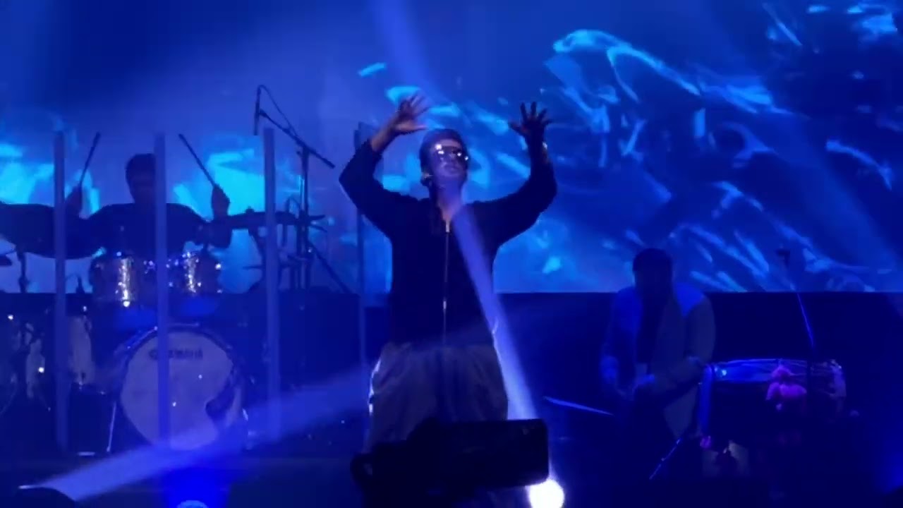 Atif Aslam performing Tera Hone Laga Hoon in london concert Wembley Arena 8/9/24